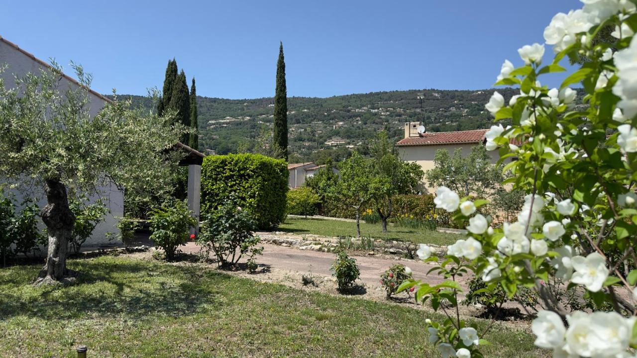 Villa Entiere Au Calme Dans Village Provencal Peymeinade Buitenkant foto